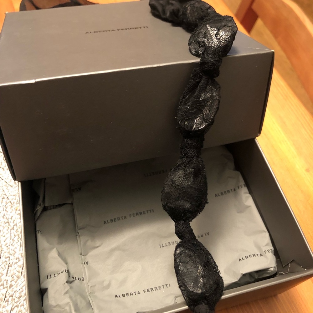 Alberta Ferretti scarf with crystals. (Belt, headband, scarf, necklace)